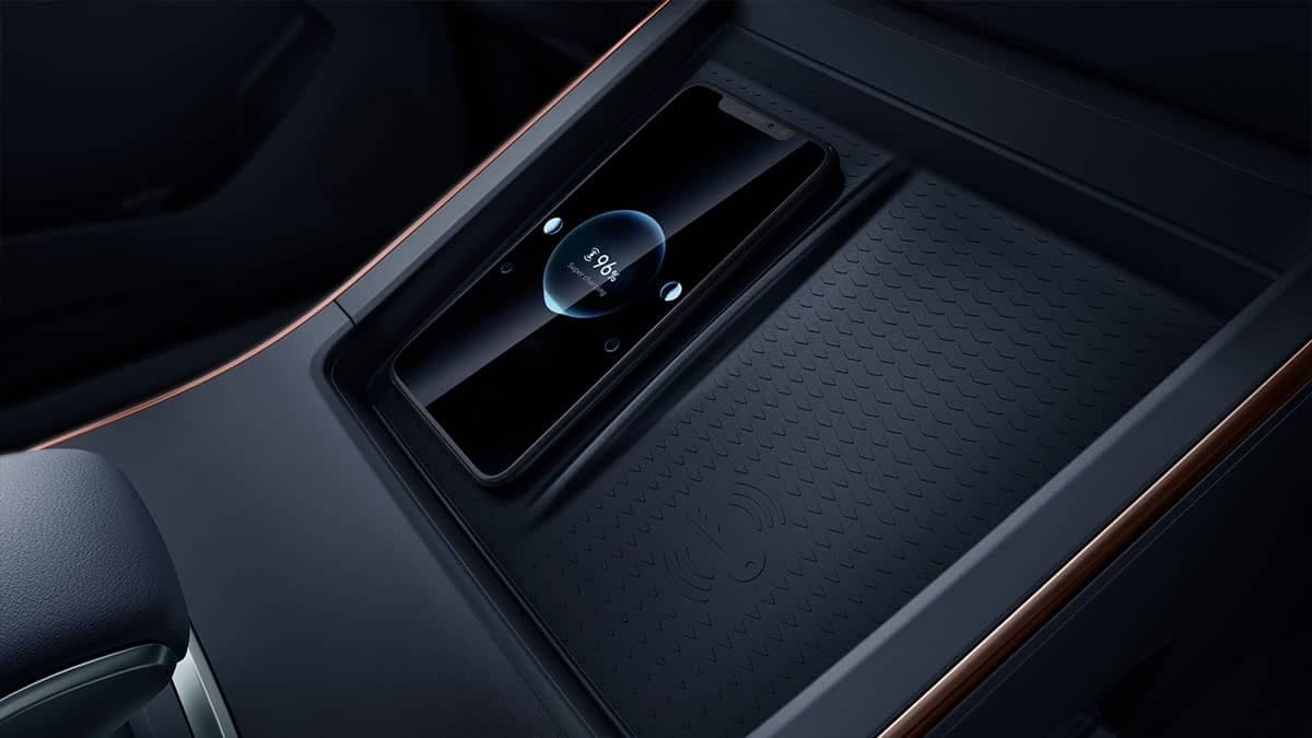 interior image https://carassobucket1.s3.eu-west-1.amazonaws.com/fxl_interior_gallery_img_03_68698ba373.jpg-2