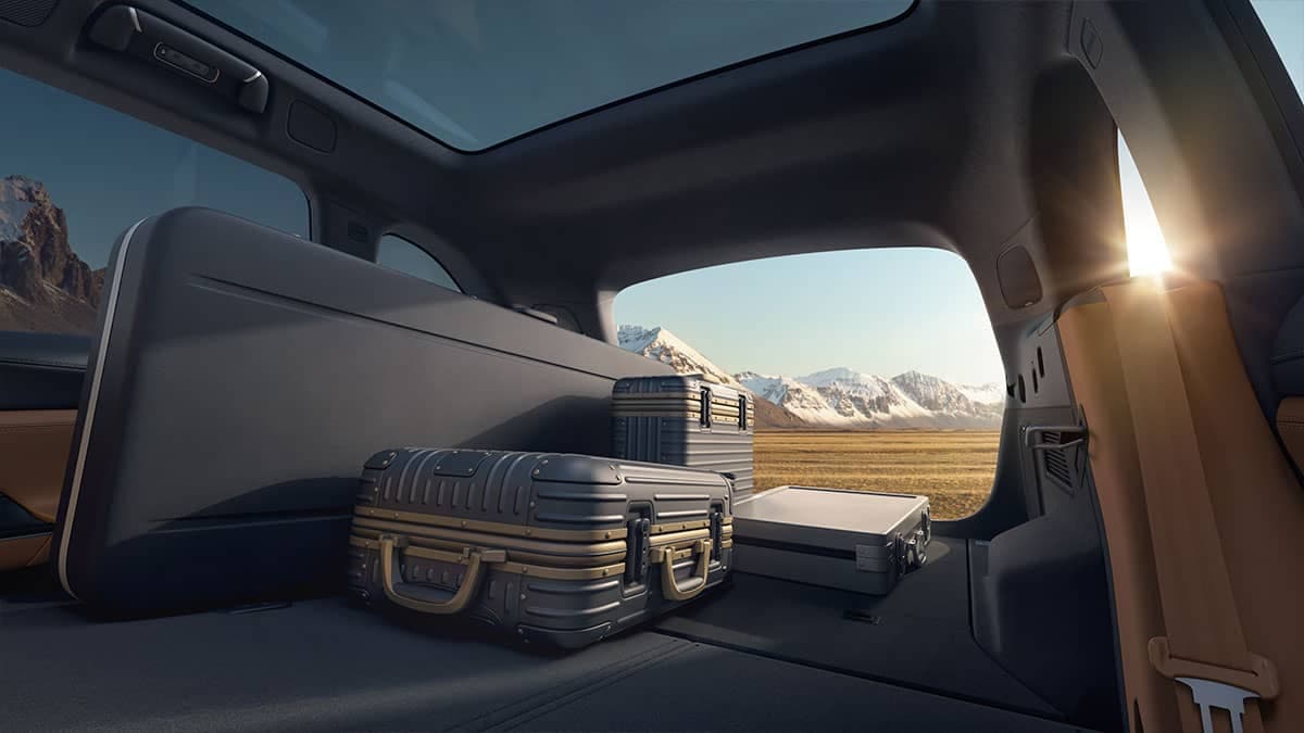 interior image https://carassobucket1.s3.eu-west-1.amazonaws.com/g9_interior_gallery_img_04_61cb4f0be9.jpg-3