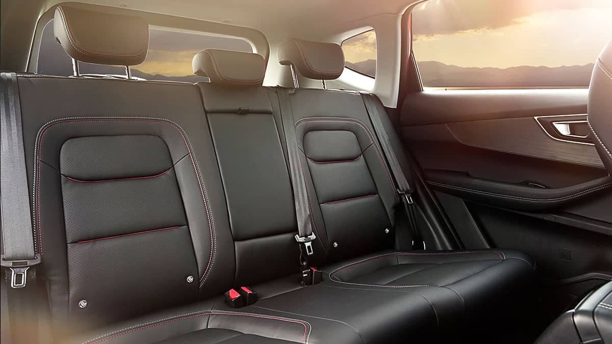 interior image https://ik.imagekit.io/freesbe/tiggo7l_interior_gallery_img_04_647d551e87.jpg-3