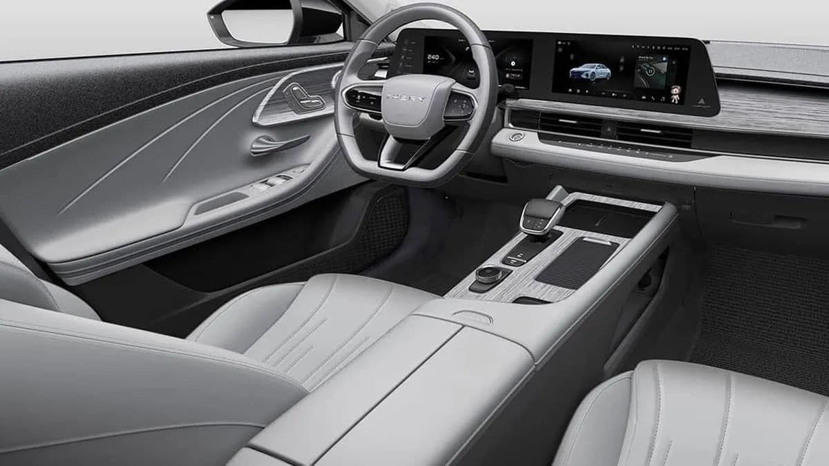 interior image 0